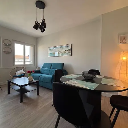 T3 Lumineux Au Centre De Royan, A 500m De La - Fr-1-494-222 Apartmán Royan