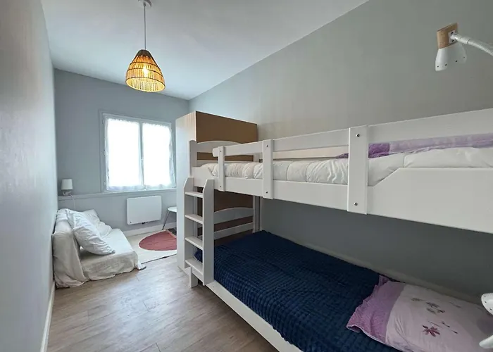 T3 Lumineux Au Centre De Royan, A 500m De La - Fr-1-494-222 Royan