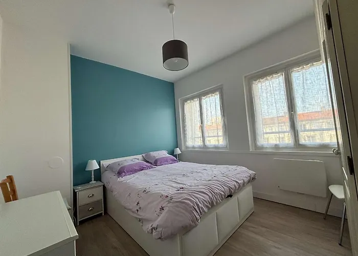 T3 Lumineux Au Centre De Royan, A 500m De La - Fr-1-494-222 Apartmán